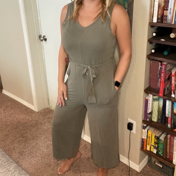 Zyia olive jumpsuit - Picture 1 of 7